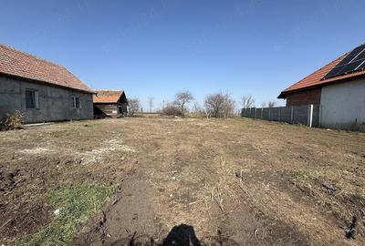 Teren de 1476 mp, în Cerna - 2