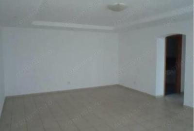 Casă cu 7 camere cu Teren 200 Mp în Mihai Bravu - 1