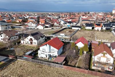 Casă cu 6 camere cu Teren 1075 Mp în Cristian - 28