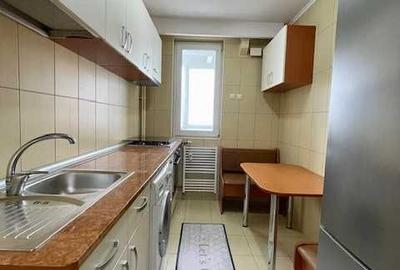 Apartament cu 3 camere decomandat în Berceni - 2