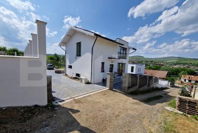 Casă cu 4 camere cu Teren 650 Mp în Livezeni - 15