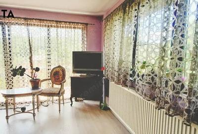 Casă cu 5 camere cu Teren 733 Mp în Luna - 2