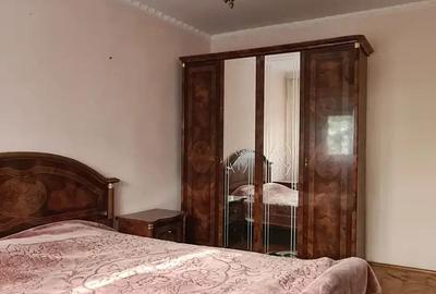 Apartament cu 2 camere decomandat în Micro 19 - 1