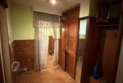 Etaj 2 - Dacia - Piata - 3 camere decomandat - liber - 5