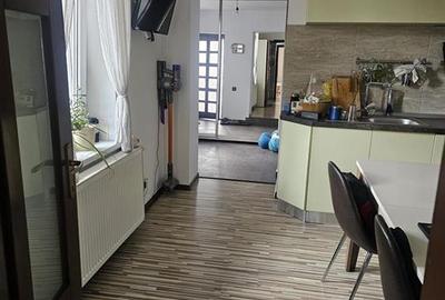 Casă cu 3 camere cu Teren 200 Mp în Brașovul Vechi - 2