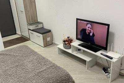 Garsonieră decomandată în Central - 2