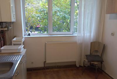 Apartament 2 camere, decomandate, zona centrala Apartament 2 camere, decomandate, zona centrala - 6