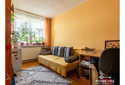 Apartament cu 3 camere de vanzare - 6