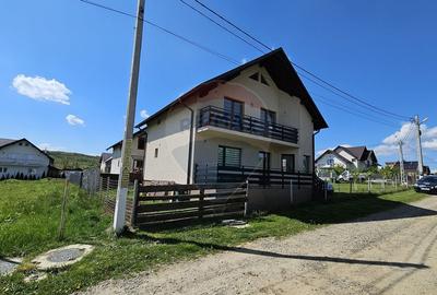 Casa / Vila cu 5 camere de vanzare in Mihoveni Suceava - 8
