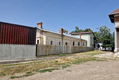 Spațiu comercial, de 900 mp, în Central - 9