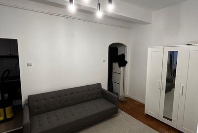 Apartament cu 2 camere semidecomandat în 13 Decembrie - 7