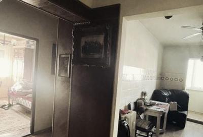 Apartament cu 3 camere decomandat în UTA - 3
