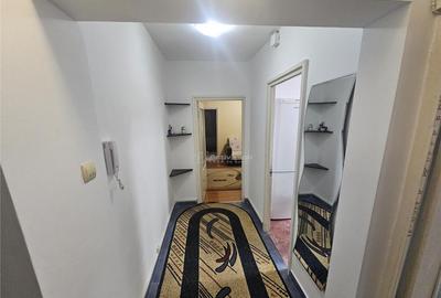 Apartament cu 2 camere semidecomandat în Micro II - 2