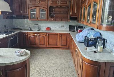 Casă cu 6 camere cu Teren 1250 Mp în Central - 10
