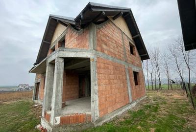 Casă individuală cu 3 camere cu Teren 409 Mp în Șcheia - 1