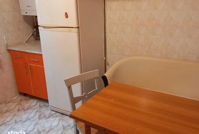 Apartament cu 3 camere în Nerva Traian