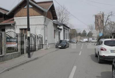 Casă cu 5 camere cu Teren 296 Mp în Micro 4 - 6