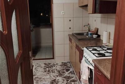 Apartament cu 3 camere decomandat, mobilat în Nicolina - 4