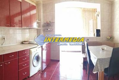 Apartament cu 2 camere decomandat, mobilat în Central