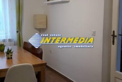 Casă individuală cu 3 camere cu Canalizare în Central - 2