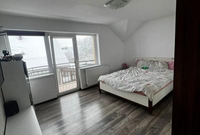 Casă cu 4 camere cu Teren 320 Mp în Central - 1