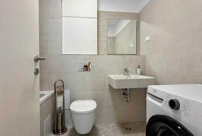Apartament cu 3 camere decomandat în Tractorul - 4