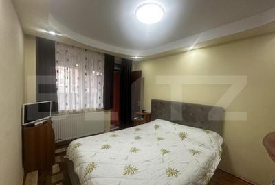 Apartament 3 camere, 70 mp , zona 8 Mai - 3