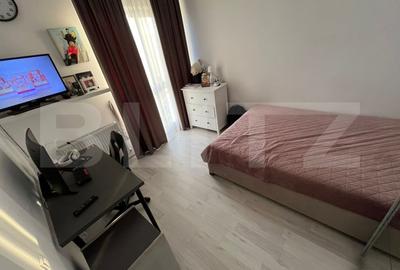 Apartament de vanzare, cu 3 camere, 80 mp, zona Sud - 8