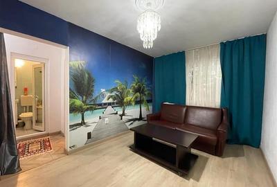 Apartament cu 3 camere semidecomandat în Vest