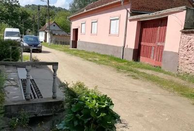 Casa de vanzare Secaseni - 2