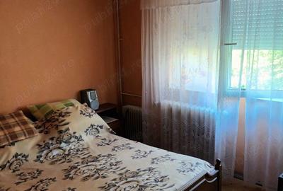 Vand apartament 2 camere Rogerius Oradea - 1