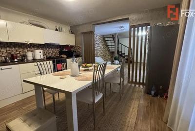 Casă cu 3 camere cu Teren 611 Mp în Dâmbovița - 2