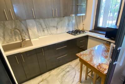 Apartament cu 3 camere decomandat în Aleea Trandafirilor - 6