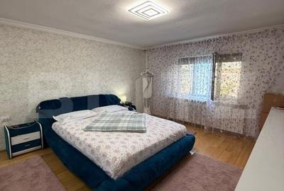 Apartament cu 2 camere decomandat, mobilat în