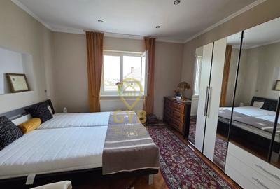 Duplex cu 4 camere cu Canalizare în Central - 12