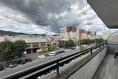 Apartament de vanzare, 74 mp, Bulevardul Traian - 12