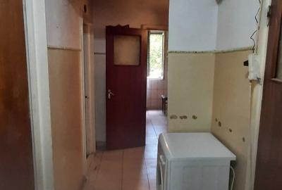 Apartament cu 3 camere decomandat în Valea Oltului - 6