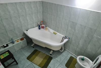 Casă cu 5 camere cu Teren 455 Mp în Central - 16
