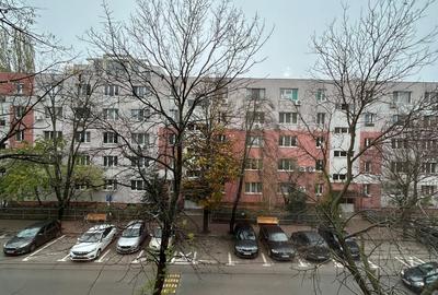 Titan Ozana 3 Camere Etaj 2 Centrala Proprie Instalatii Schimbate - 10