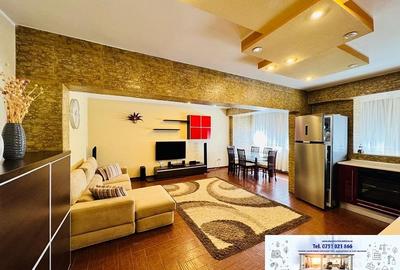 Apartament cu 4 camere decomandat în Micro 20