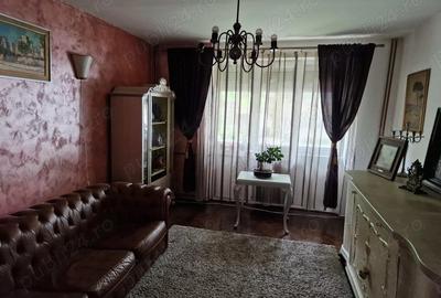 Apartament cu 3 camere decomandat în Central - 8