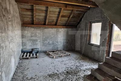 Casă cu Teren 1607 Mp în Central - 7