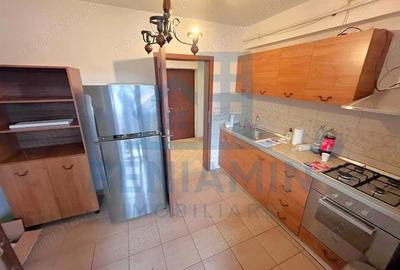 Apartament cu 3 camere decomandat în Central - 9