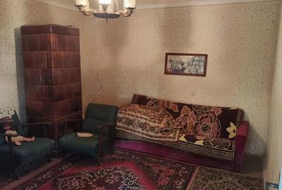 Casă cu 6 camere cu Teren 3277 Mp în Cenad - 1