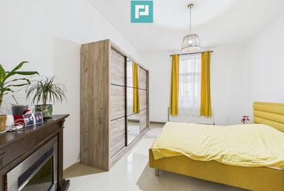 Casă cu 6 camere cu Teren 249 Mp în Pârneava