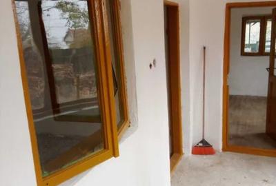 Proprietar casa in comuna Manesti, sat Coada Izvorului, Prahova - 8