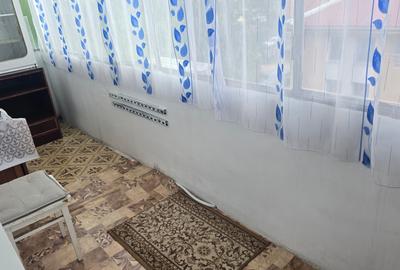 Apartament cu 3 camere semidecomandat în Gojdu - 3