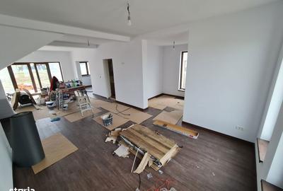 Casă cu 4 camere decomandat în Vladimirescu - 5