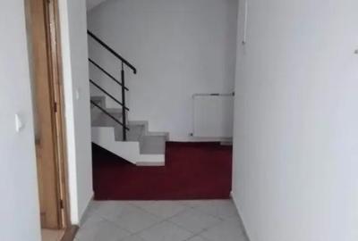Casă cu 5 camere cu Teren 150 Mp în Mărăști - 4