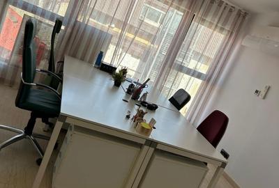 Spațiu comercial, de 60 mp, în Muncii - 4